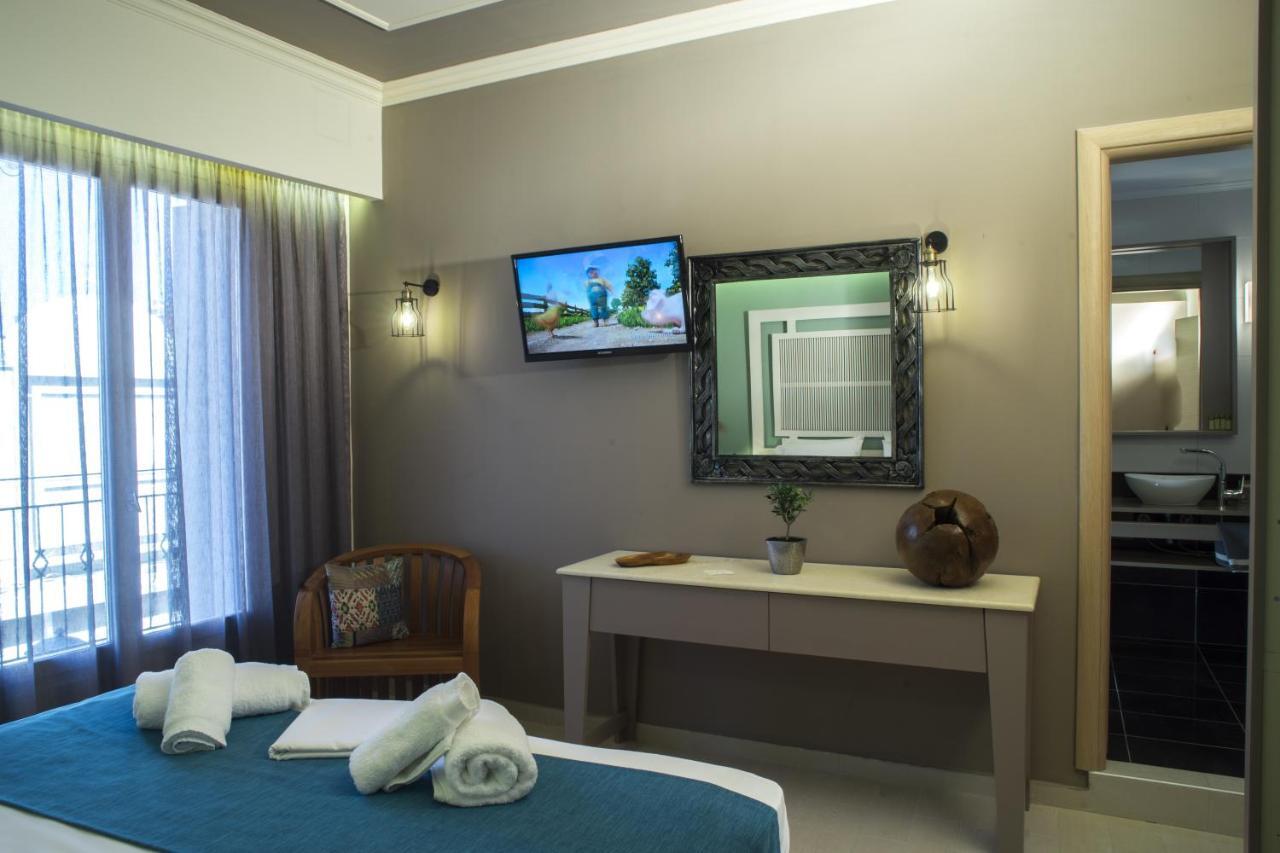 Elia Potie Chrissi Akti Chania Quarto foto